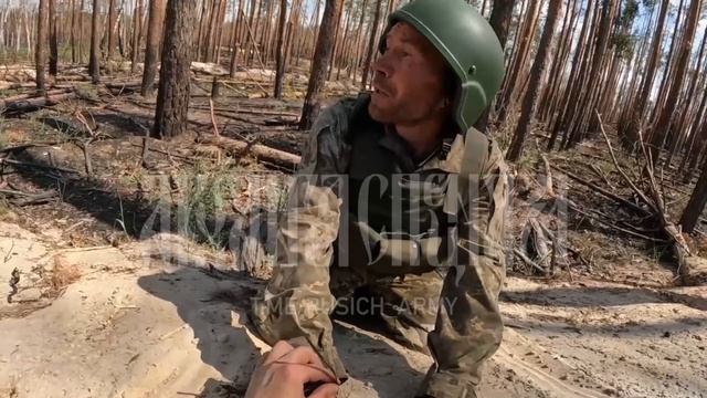 Взятый в плен боец ВСУ  в Кременском лесу/Captured AFU militant in the Kremennaya forests