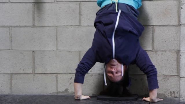 16 Hours In A CrossFit Gym смотреть онлайн