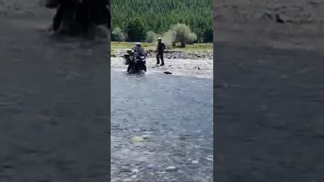 Алтай-Тыва-Хакасия. 5 день. Заезжаем в Тыву. Много бродов и красивейшие горы. смотреть онлайн