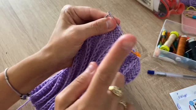 Шапочка спицами , узор из двух рядов #шапкаспицами