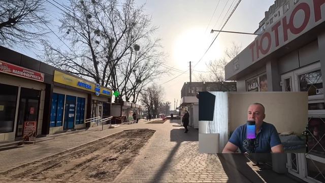 Людмила замерла, увидев на улице мужа, который должен лежать дома с температурой. Проследила замерл смотреть онлайн