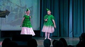 Потолок ледяной У леса на опушке жила зима в избушке