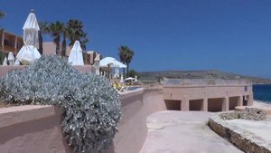 МАЛЬТА: Цены в единственном отеле на острове Комино... Malta Hotel in Comino