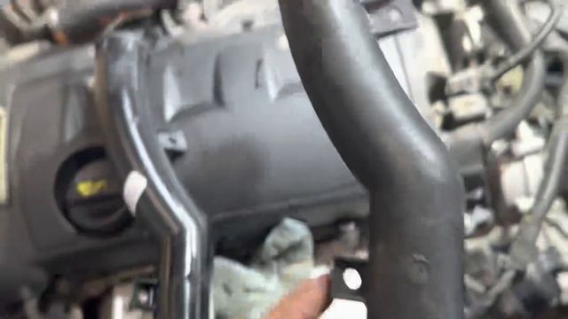 R56 Mini Cooper Crossover pipe and Thermostat Replacement. смотреть онлайн