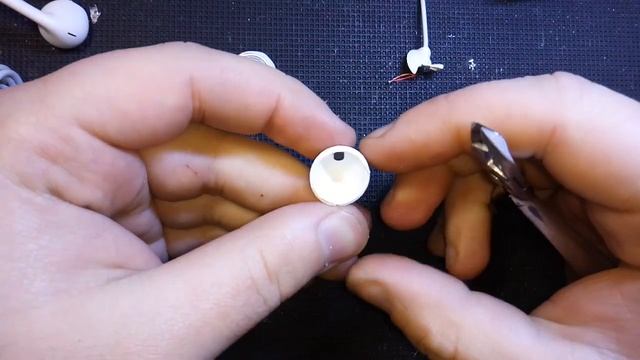 КАК СДЕЛАТЬ НАУШНИКИ EarPods ПЕРЕЛОМ НАУШНИКОВ смотреть онлайн