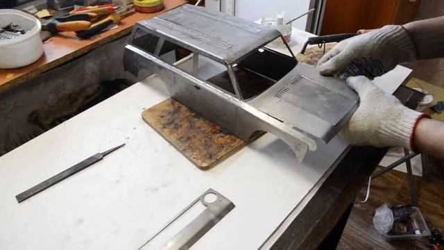 Handmade RC body 1/8 для Трофи. Собираем и паяем самодельный кузов ВАЗ 2102 из металла.