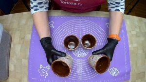 Десерт в шоколадных стаканчиках