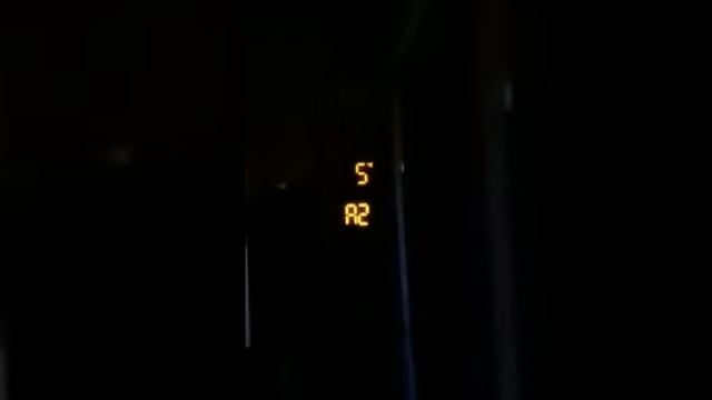 Что значит красный мигающий треугольник и код А2 в холодильнике Whirlpool?