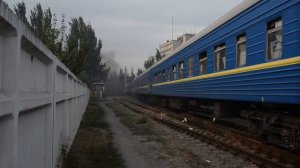 2тэ116-1044 с поездом №228/227 сообщением Бердянск-Киев
