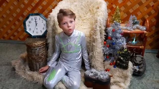 Сказка о старых часах. Читает Арсений Христолюбов