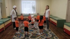 Игра "Зайка серый умывается".