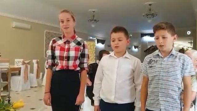 ДОСТОЙНО ЄСТЬ ЯКО ВО ІСТЕНЕ смотреть онлайн