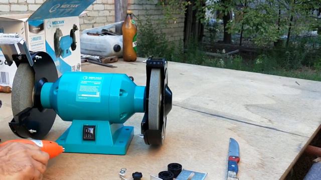 Обзор точильного станка за 3000 рублей MEKKAAN. смотреть онлайн