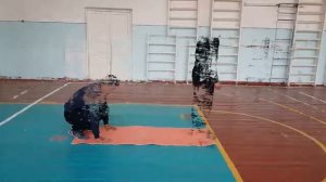 Видеоурок по физкультуре по теме Кувырок назад  4K