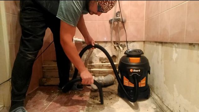 ОНЛАЙН ТРЕЙД.РУ промышленный пылесос с аквафильтром Bort BSS-1415-AQUA смотреть онлайн