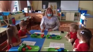 КОНСТРУИРОВАНИЕ В СРЕДНЕЙ ГРУППЕ НА ТЕМУ ТРИ ПОРОСЕНКА