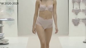 Женское нижнее белье. Подиум. Мода.
