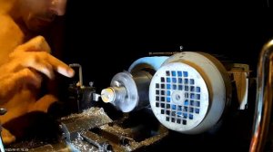 чистовое торцевание алюминиевой трубы