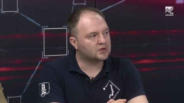 Карачаево-Черкесия online:Хамиту Канаматову вручили реплику боевого знамени его дивизии (15.06.2023)