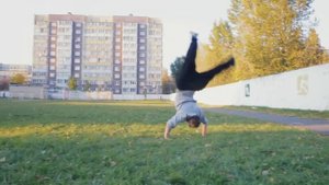 Рондат заднее сальто / Рондат бланш / Рондат с прогибом (Parkour Tricks)
