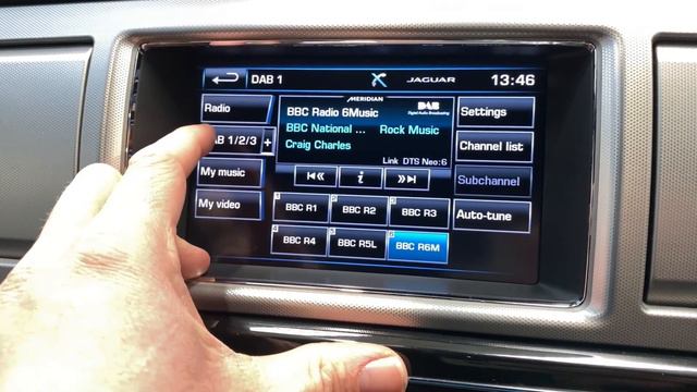 JAGUAR XF 2.2 D R-SPORT BLACK SPORTBRAKE 5d 200 BHP AT KALLENHARD смотреть онлайн