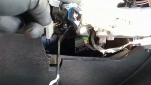 2008 Chevy HHR airbag, steering wheel, clock spring and ignition switch removal