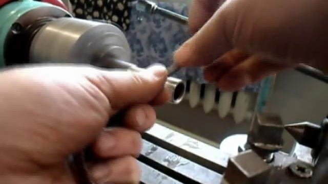 Измеряем труднодоступное отверстие