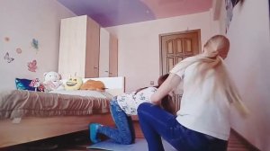 Йога челендж с моей подругой Лизой.