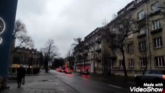 ПРОГУЛКА. Вильнюс. Улица Миндауго. Мальчик с калошей, памятник Джону Леннону. WALKING. Vilnius смотреть онлайн