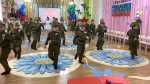 «Военные попурри» старшая группа МКДОУ ЦРР детский сад 12 «пчелка»