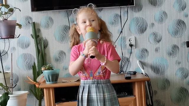 Vlog \\ Шкодная кошка \\ Наконец то гости \\ 8 марта и подарки смотреть онлайн