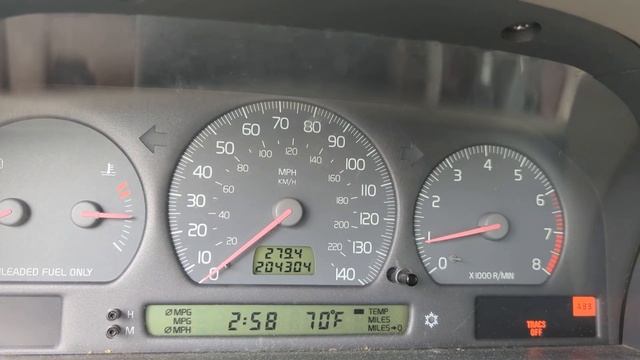 Bad tire, leaking wheel, and a Volvo S70 not starting. Then some improvements on the S70 - HOWR смотреть онлайн