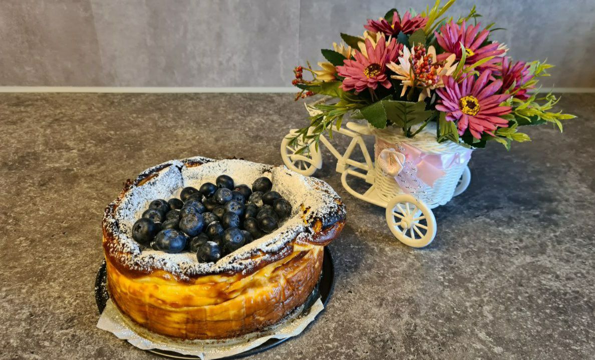 Сан-Себастьян - это просто потрясающе вкусный десерт.Попробуйте приготовить, вы точно влюбитесь.
