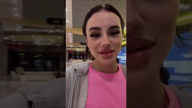 Ира и Камилла в парке | Волочкова про подарки смотреть онлайн