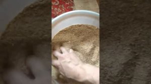 Прикормка на белую рыбу, лещь плотва и тд своими руками в домашних условиях!!