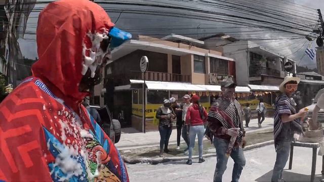 Eğlence Dediğin Budur! Kolombiya'da Siyahlar ve Beyazlar Karnavalına Katıldım #206 смотреть онлайн