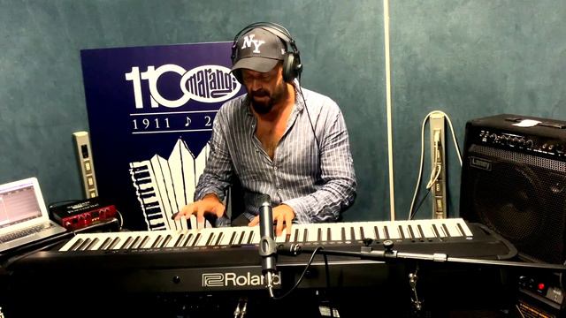 Roland FP90X by MeX (Subtitles) смотреть онлайн