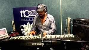 Roland FP90X by MeX (Subtitles)