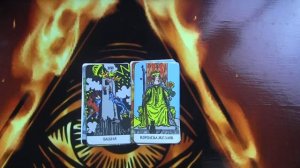 Сочетание карт Таро . Башня и Дама жезлов.