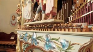 Bohemian Rhapsody Played by 100+ year old fairground organ