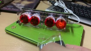 Ламповые часы на лампах z560м винтажные редкие лампы. Часы с пультом и подсветкой.