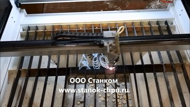 Гравировка по стеклу лазерным станком Dekart LE 6090 смотреть онлайн