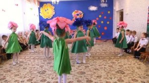 Танец "Цветочная фантазия" (Видео Валерии Вержаковой)