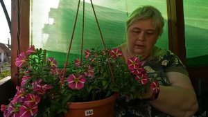 Провожаем Абдугани  повидаться с родными  на каникулах . Купили мне обновку. Вечер на даче.