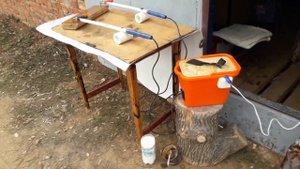 Cтол в рустикальном стиле с выжженными молниями Лихтенберга