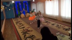 танец по мотивам "Рапунцель"