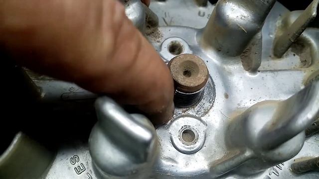 Газонокосилка отбивает ручку, бьёт по рукам. смотреть онлайн