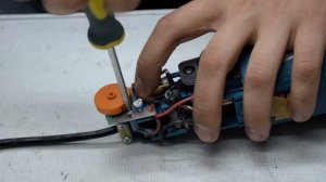 Вылетает сверло из патрона, перестал работать шуруповерт, как отремонтировать, ремонт инструмента