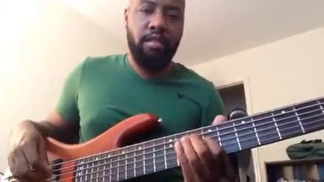 Schecter Stiletto Studio 6 String Bass - FNK 4LFYE смотреть онлайн