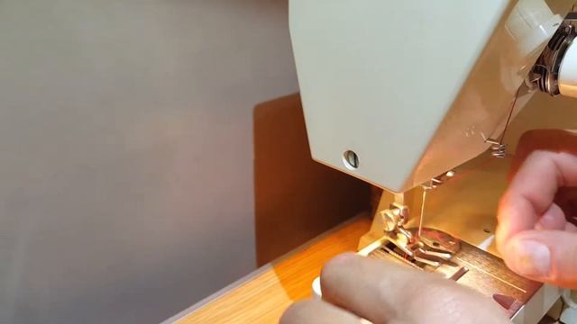 Montage capsule+machine prêt à coudre смотреть онлайн